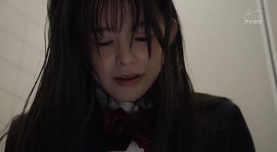 IPZZ-692-制服可爱女孩痴迷于偶像级沉迷于公开高潮的羞耻和快感-山田铃奈