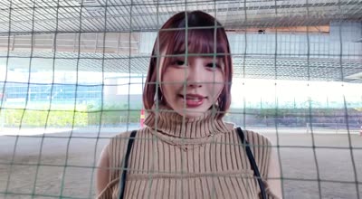 START-352一个极其可爱的荡妇一边对着受虐狂男人的反应微笑-唯井まひろ