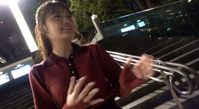 300maan-608超绝童颜美乳美女在横滨3P约会超敏感体质M姿势放尿猥亵的表情射精连连