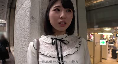 200gana-2473等待援交的清纯美女被带到酒店拍摄写真