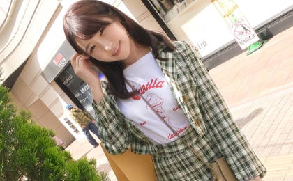 GANA-2494搭讪目标成为保育士的大学生穿上婴儿服的制服太过唐突的展开我的肉棒好吃吗