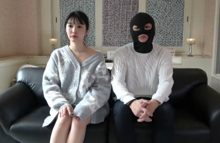 FC2PPV-4631125 对小脸黑发美女尽情施展他们钟爱的主戏