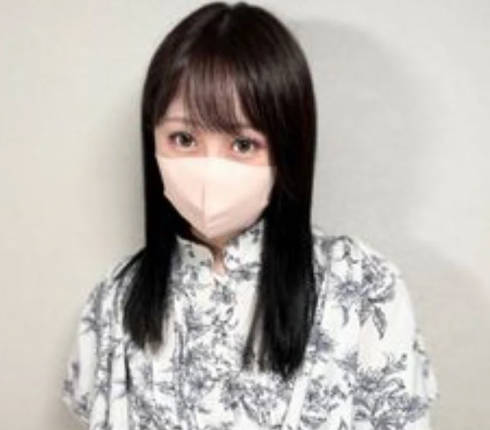 FC2PPV-4598434 美丽的大眼睛女人