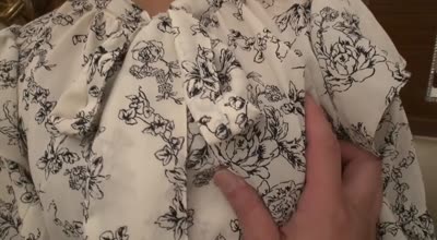 FC2PPV-4583296JD20岁女大学生疯狂高潮·初尝巨根深插