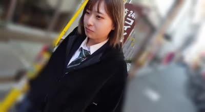 FC2PPV-4242545学校翘课中的美形学生