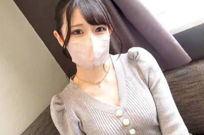 FC2PPV-4119560整洁扎马尾辫的喷水女孩