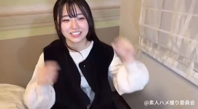 FC2PPV-3798312胸部丰满的高中女生进行认真的高潮性爱