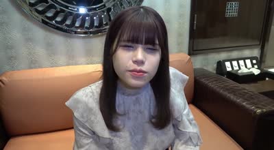 FC2PPV-4059569她对与男友的性爱并不满足一次又一次地用其他男人的阴茎射精