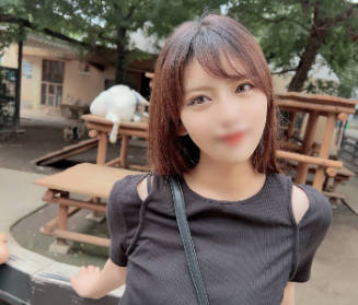 FC2PPV-3879929拥有让人爱不释手的纤细身材和高颜值美貌的美女