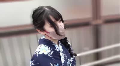 FC2PPV-3637653拥有丰满的潮吹和淋漓的性爱