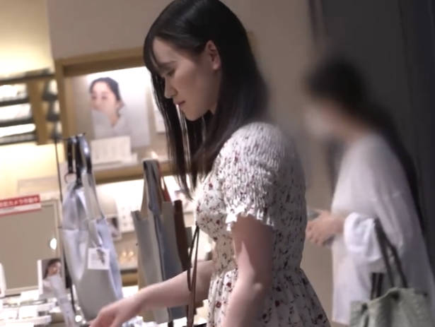 FC2PPV-3635198步美酱是个淫荡的老师