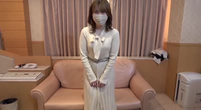 FC2PPV-3259430来自乡下的失意大学生