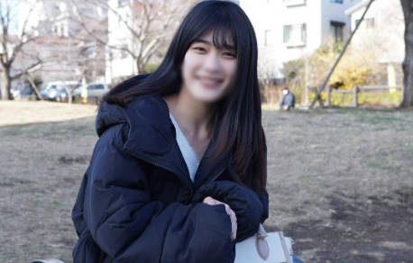 FC2PPV-3185827小胸纤细美女享受油压按摩