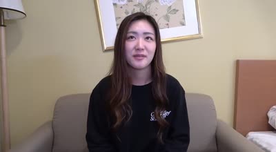 FC2PPV-3139855白皙胸部丰满的女人