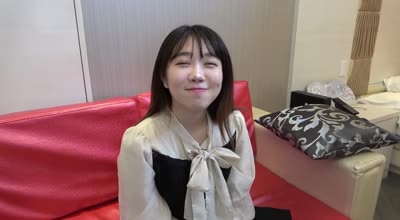 FC2PPV-3103151用甜美的声音和迷人的个性吸引着男人