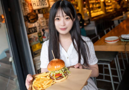 FC2PPV-3031937纯真可爱19岁的白皙女大学生