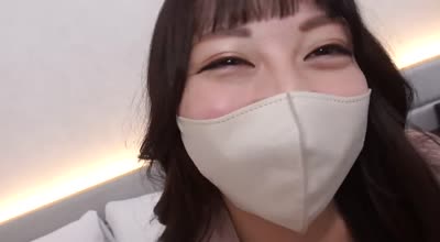 FC2PPV-2895660淫荡美丽的美容师