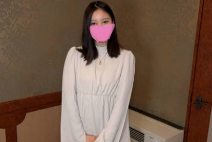 FC2PPV-4816675超级可爱的美女四叶