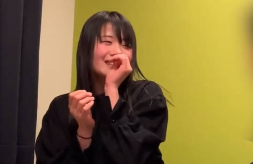 FC2PPV-1345577喝醉后在商务酒店的23岁女大学生