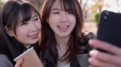 pjab-011始めは’いいね！’が欲しいだけだったのに… 承认欲求に取りつかれ 过激な中出しセックスまで配信しちゃう女子大生 花狩まい