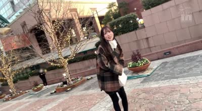 MNGS-002 AV女优になった元カノ幼驯染と再会 久しぶりに会った彼女が垢抜けて可爱くなってたのでついデートに诱ったらまさかのOK あの顷は、ウブすぎてキスまでしかできなかった僕らはホテルに泊まって初めてのセックスなのにめちゃくちゃ中出ししまくった。 新井リマ