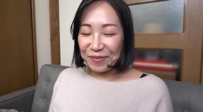 MAQQ-002 现役の保険外交员はセックスレスのシングルマザー、服の上からも分かるハチきれんばかりの超乳K-cupは欲求不満の証、电撃DEBUT！沙月さん（38歳）