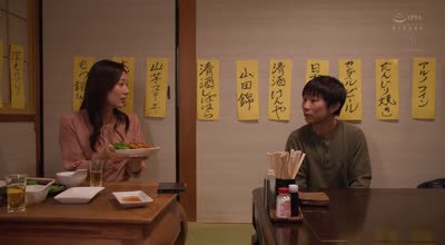 JUR-430 合键をもらった人妻が、男子学生が卒业するまで中出しされた一人暮らし部屋。 小野りんか