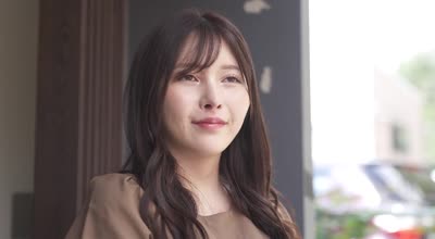 EBWH-203 元カレのせいで巨根狂いに调教された 巨乳清楚妻エステティシャンはデカチン客を前に今日も発情し身体を许してしまう… 宫本留衣