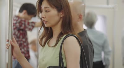 ATID-626 痴●电车 嫌なのに…触られるだけで、悔しいほど私のカラダが感じてしまう…。 夏目彩春