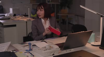 DLDSS-420 业务中リモバイ絶顶寸止めでガニ股失禁してイキ耻じさらした生意気OL 入田真绫