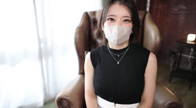 JUR-029 隠れ巨乳で噂になった元芸能人 纱弥佳 36歳 AV解禁 脱いだら物凄いIカップ顔出しNGデビュー