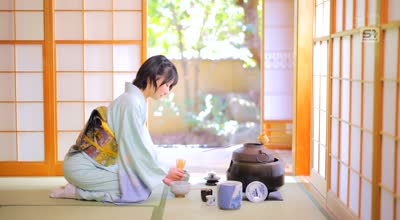 SONE-956 新人NO.1STYLE 音无铃 AVデビュー 辱めを爱する上流阶级の纯白娘 渗み出る静寂さ、育ちの良さだけどSEXは超下品。