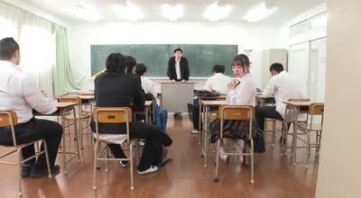 HUNTC-214 日替わり中出し当番 ボクたちの学校には、女子が毎日日替わりで中出しさせてくれる「中出し当番制」があるおかげで休み时间も授业中も中出しSEXし放题！