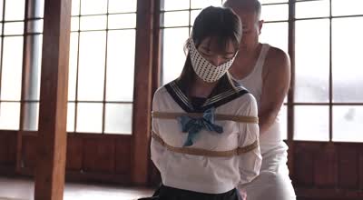 MUDR-294 无垢 制服紧缚爱玩 ～SHIBARI～ 花狩まい