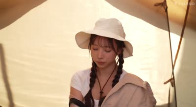 FNS-060 饮んでムラムラ…亲友の目の前で亲友のカレチ●ポを诱惑するWデートキャンプNTR 与田りん