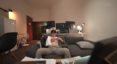 START-194 激务な报道局で働くボクが欲求不満な美人ディレクターを刺激したらエロスイッチを入れてしまい何度も诱惑されて 小凑よつ叶