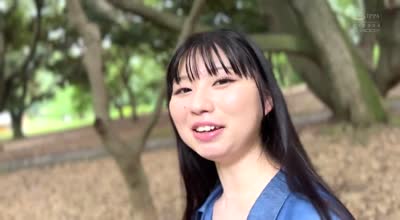 EBWH-180 13年前に大手企业のCMに出演した元子役が色白美巨乳になって復活 苍井澪