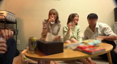 WA-543 絶対にヒミツだからね？终电を逃した巨乳妻を男友达の部屋へとご招待！！ ちょっとエッチな王様ゲームをしたらノリノリになり旦那のことを忘れちゃって…