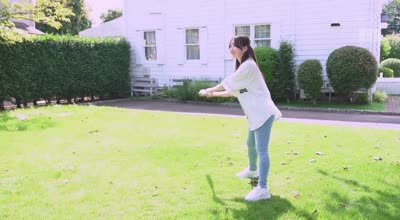 MIFD-513 新人 脱いだら凄い美尻！性欲强めのへそ出しイマドキ女子AVデビュー！ 饭豊みる