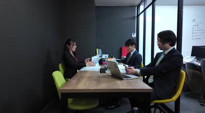 YUJ-043 初めて出来た彼女が脱いだらもの凄いカラダと性欲で精子が枯れるほど何度も抜かれまくった。 七海那美