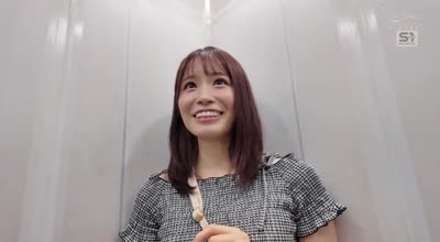 SONE-409 20人の屈强男たちに囲まれ次から次へとブッ挿される 人生初マッスルピストン大乱交 未歩なな