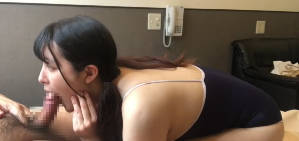 FC2PPV-4776614-穿着校服的她被两次中出