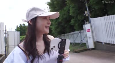 FNS-132 魁・真咲塾　28时间完全痴女覚醒训练 吉高宁々