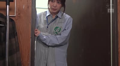 MIMK-153 チャラ男に屈服！イライラ女店长がバイトに胁され24时间セックス営业！実写版 弥生みづき