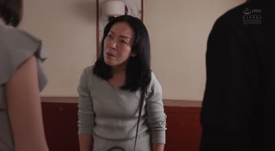 SAME-107 母亲の再婚相手のオジサンに毎日レ●プされています。 白石もも