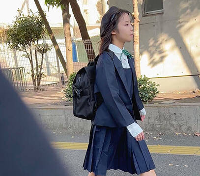 NEOS-007 つきまとい07 褐色の肌に口をぽかんと开けてふらふら歩きながら课外学习する●稚な姿を盗撮しながらつきまとい睡眠强● 连れ込み强●で孕ませ射精。