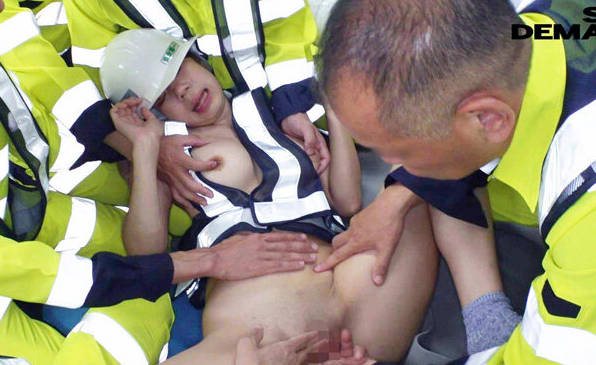 HSDAM-017 交通诱导警备员 かな Iカップ