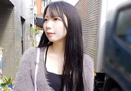 URKN-01401 【146cmのミニマムビッチ娘(エロ乳首)になし崩し的NN！！】【ちいさなカラダにエロをパンパンに诘め込んだガチビッチ！！】 南日菜乃