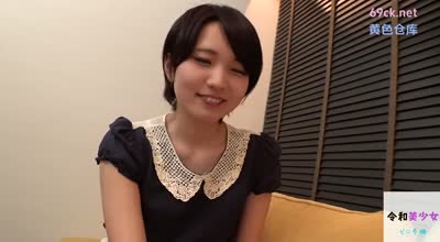 FC2PPV-1196467-兼职的妹子第一次体验阴道高潮