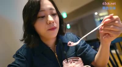 EROFV-233 素人JD【限定】まいちゃん21歳 キャバクラで学费を稼ぐ真面目系セクシーJD！男心をくすぐるエッチなドレス姿に大兴奋！！感度倍増ハメまくり！恋人繋ぎでラブラ